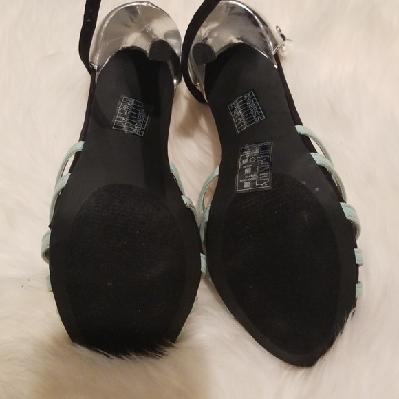 Forever 21 heels - Picture 3 of 3